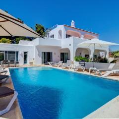 Casa Ninho - Spacious 5 bedroom villa