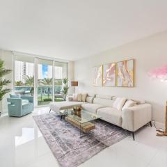 Sunny Isles Beachfront Oasis, Modern & Spacious