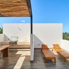 Jungle Penthouse with Private Rooftop Pool