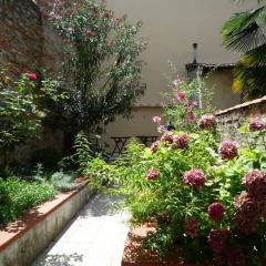 Charming Garden in Florence