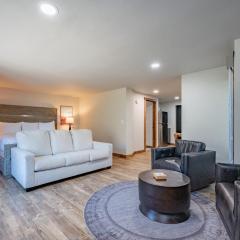 Cove Creek Lodge 109 Lakeside Executive King Suite