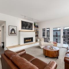 PRIME LOCATION Ski-In Ski-Out with Mountain Views BEST location in Breckenridge