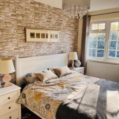 Charming 3 bedroom house in Weybridge