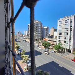 Monoambiente con balcon y vistas a 150 mts del mar Maximo 3 personas