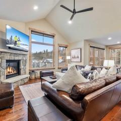 Modern Keystone Townhome Next to River Run Village