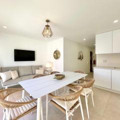 Apt GH - 50 meters from beach