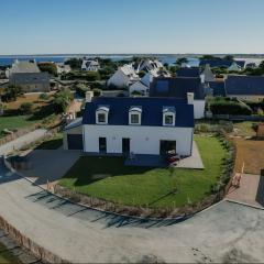 Ô Vagues de la Torche à 300m plage