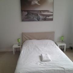 The Boulevard Apartment sleeps 4