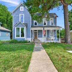 Pet Friendly with Full Kitchen & Fenced Yard