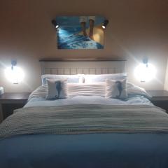 Seas the Breeze Romantic cottage for 2