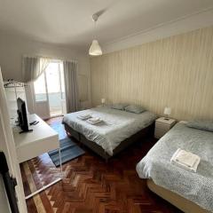 Habitacion Privada para 3 Grande con balcón