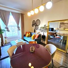 Stylish & Cosy Hyde Park Home by Tube Metro Stations with Elevator - Lift