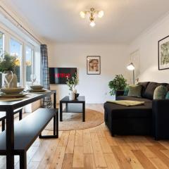 Applin House-5 Bed Contractor Stay Parking WIFI