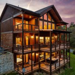 Smoky Horizon by AvantStay Game Room Movie Theater Deck w Hot Tub Views