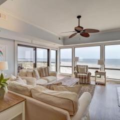 1405 Ocean Club by AvantStay Oceanfront Home w Shared Pool