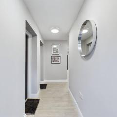 Sleek 2-Bedroom Stay in Belfast