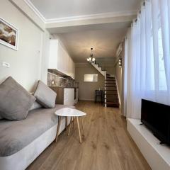 Florents 1-Bd Villa, free parking and garden