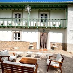 Casona a 1km de la playa de Gerra