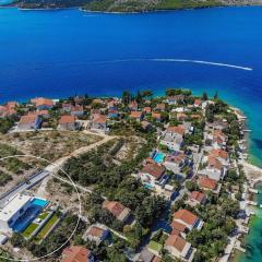 Villa Paloma Blanca 4-bedroom villa with sea views