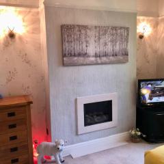 Cheerful 2 bedroom town house in Lancashire
