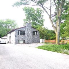 Cozy Home in Niagara-on-the-Lake