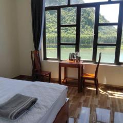 Duong Riverside Homestay