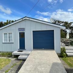 Relaxing Raglan & the Boat House