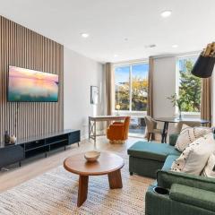 King Bed - Stunning Pier Views - Near Fishtown