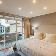 Elegant Apartment with Parking