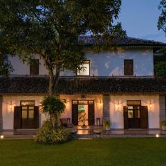 The Oya by Arunalu Leisure