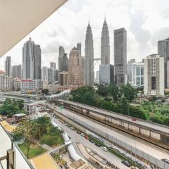 Legasi KgBharu PS4 KLCC View Next To KLCC & Train