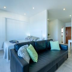 797 HOLIDAY RENTALS - Renovado apartamento con hermosas vistas