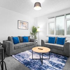 Chic Two Bedroom Apartment - On Street Parking Available - Netflix - Wifi - Top Rated - 311M