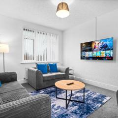 Two Bedroom Apartment - On Street Parking Available - Netflix - Wifi - Top Rated - 311M