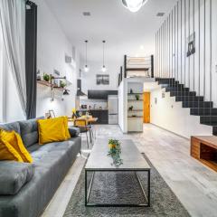 Urban Loft Haven -Chic Loft with AC, Smart Tv