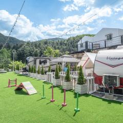 Gapyeong Dongban84 Glamping&Pool villa