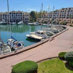 Marcogdu- Proche de Saint-Tropez Appartement pour 4 personnes avec vue sur la marina
