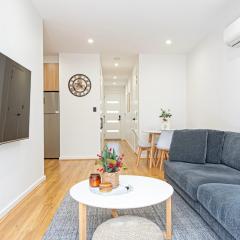 Chic Flinders Park Getaway