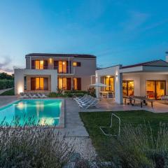 Villa Dora in Central Istria kids friendly with private pool and playground for 10 persons