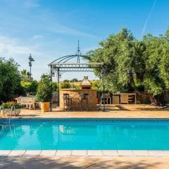 Spacious villa with private pool in Villamartin