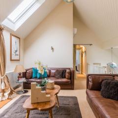 The Chairman's Retreat in The Cotswolds - Space To Relax