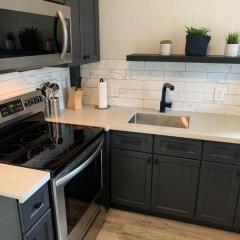 County Cove - Picton Suite - downtown Wellington