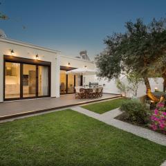 Chania Boutique Villa - steps from the beach