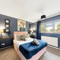 Large 3 Bed Home With Double Driveway & Garden