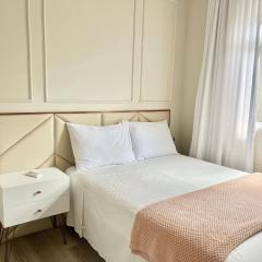 Aconchegante! Casa na praça da Armação PF02I