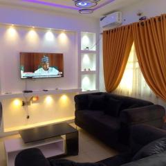 2 Bed-Sleeps 4-Free Parking-AirCon-3