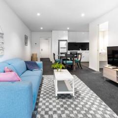 Relax & Recharge 1-Bedroom Apartment with Pool and Gym