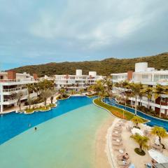 Apê Acqua - Marine Resort - 3 qtos - pé na areia