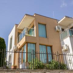 Balchik Sea View Escape 5BR Luxury with Hot Tub & Free Parking