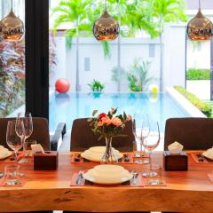 Serenity lux Pool Villa in Jomtien 5BR & 5 Mins to Beach 豪華五臥泳池別墅 5分鐘到達中天海灘